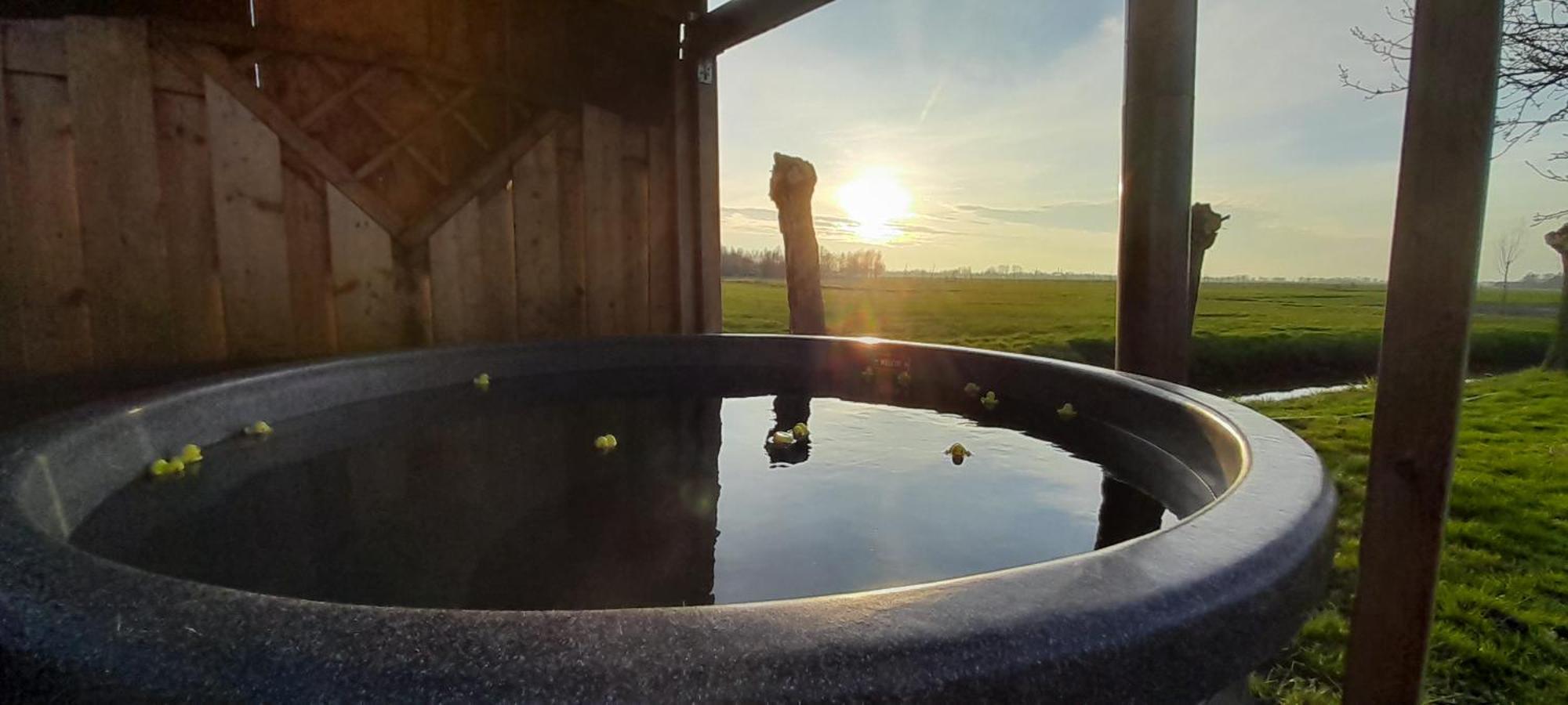 Stacaravan Op De Paardenboerderij Sneek Buitenkant foto
