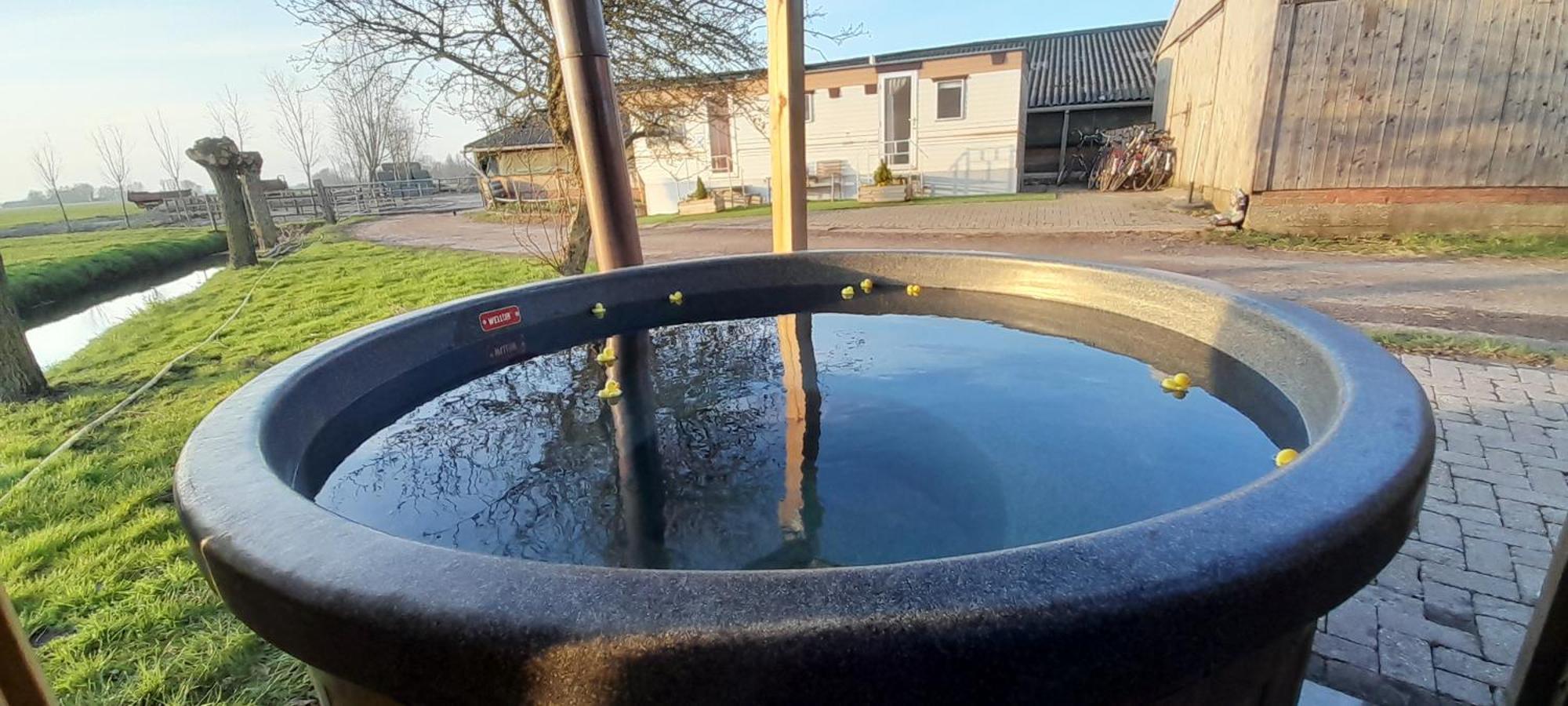 Stacaravan Op De Paardenboerderij Sneek Buitenkant foto
